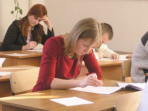 В Киеве наградили днепропетровскую школьницу