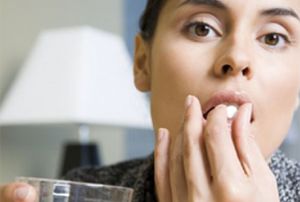 Каждый год самолечение убивает 100 украинцев