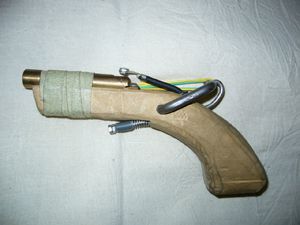 В Днепродзержинске милиция задержала оружейного «реконструктора» В Днепродзержинске милиция задержала оружейного «реконструктора»