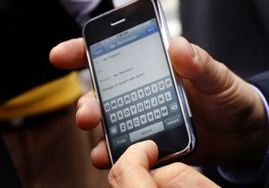 Американка создала приложение для iPhone, которое запрещает отправлять пьяные смс 