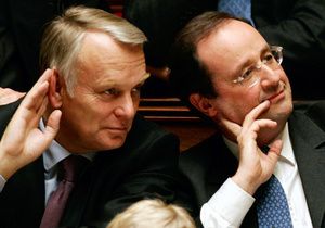 Олланд на 30% понизил зарплату себе и министрам