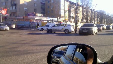 ДТП с патрульной полицией в Днепропетровске (ВИДЕО, фото) ДТП с патрульной полицией в Днепропетровске (ВИДЕО, фото)