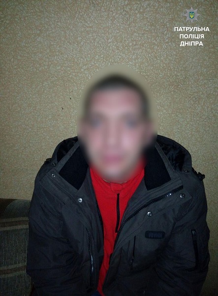 Задержанного доставили в отделение полиции