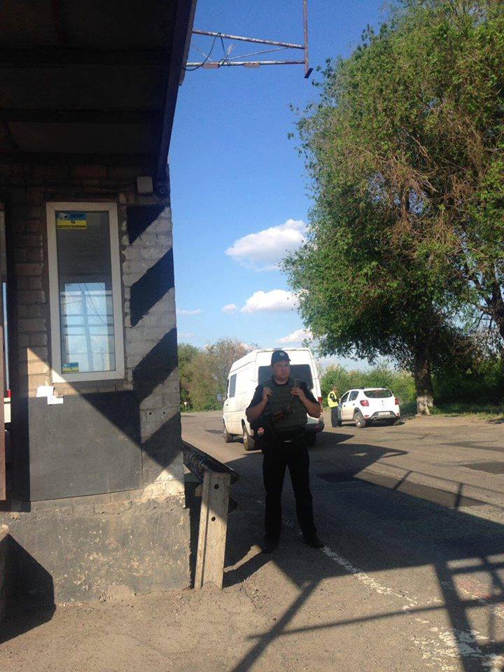 Днепр в усиленном режиме патрулируют полицейские и спецподразделения