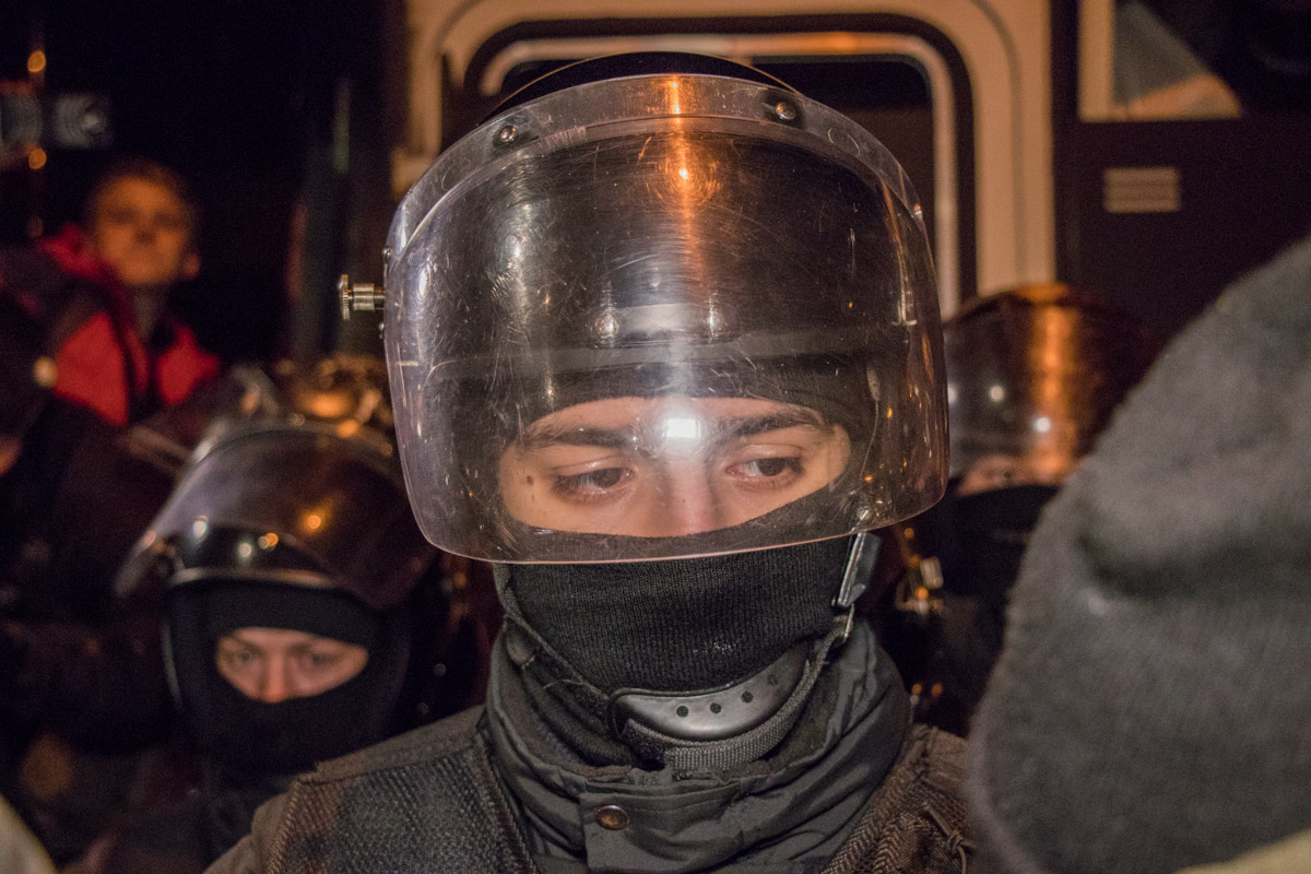 Спецсназовцы на провокации не отвечали