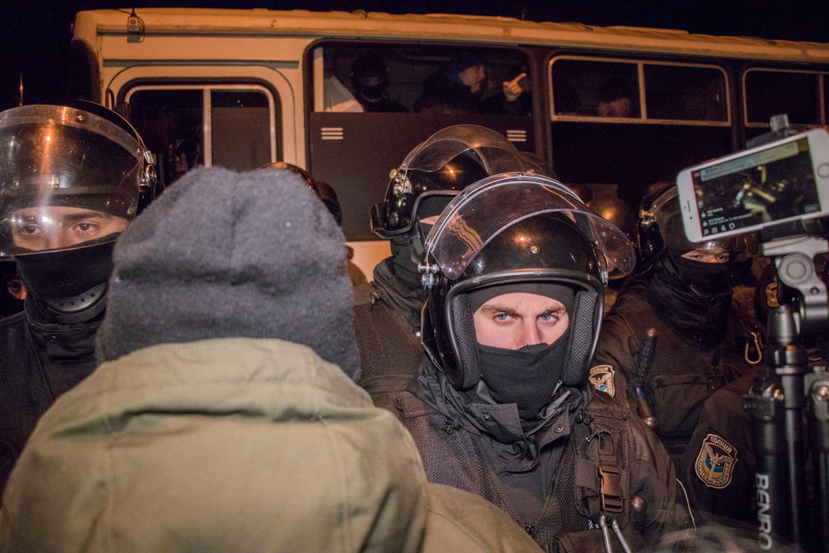 Активисты в отношении силовиков вели себя вызывающе
