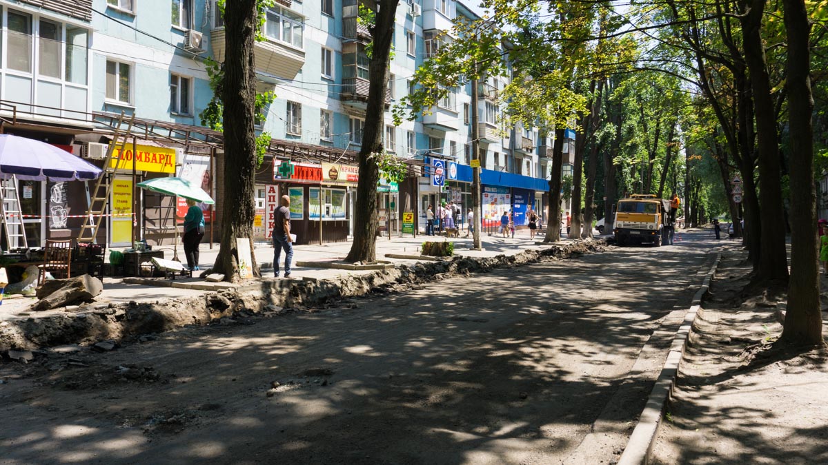 Ремонт дороги на улице Казакевича