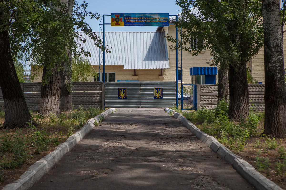 Прямо на подходе к пляжу расположилась спасательная часть
