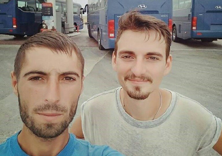 Александр Бабинец - на фото справа и его товарища Велев Сергей
